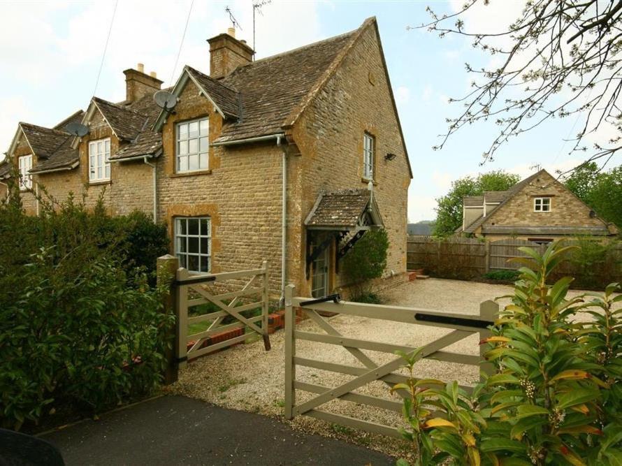 Honeysuckle Cottage 斯托昂泽沃尔德 外观 照片